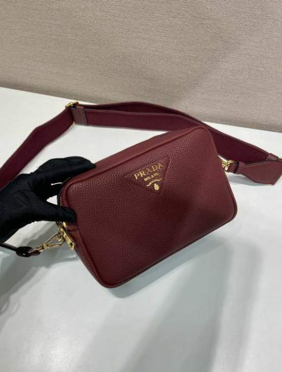 Picture of Prada Handbags _SKUfw215540422fw